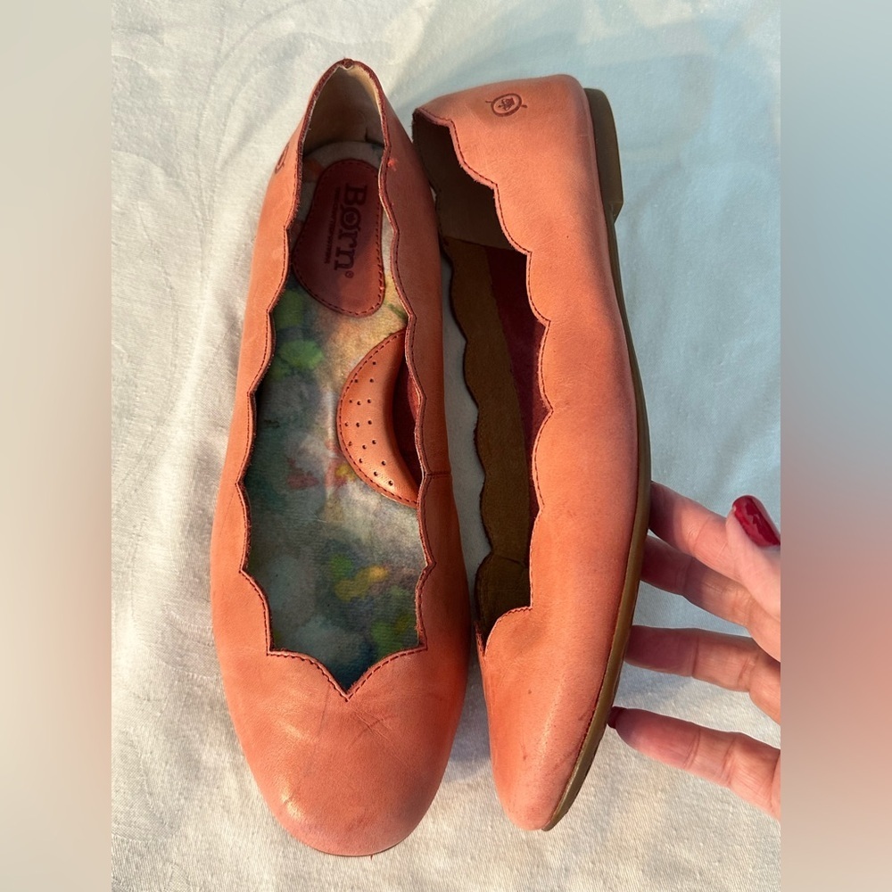 Born Tlythe Scalloped Ballet Flats Coral Pink Sz 8 - Picture 8 of 11